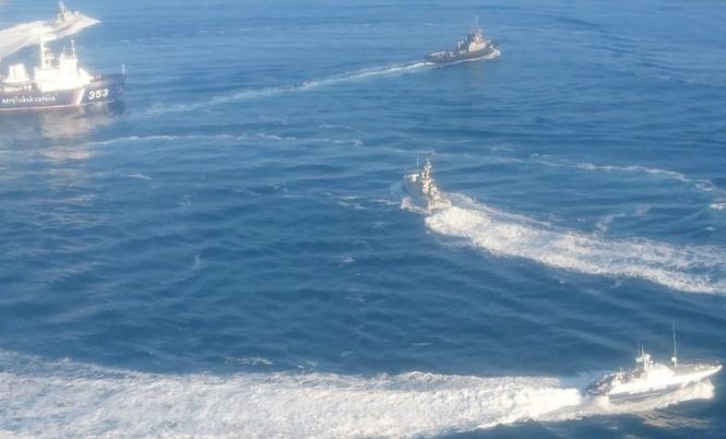 Эскалация напряженности в водах Азовского моря стала следствием последовательных нарушений РФ основных принципов международного права (Фото: Фото: милитаристский портал / Twitter)