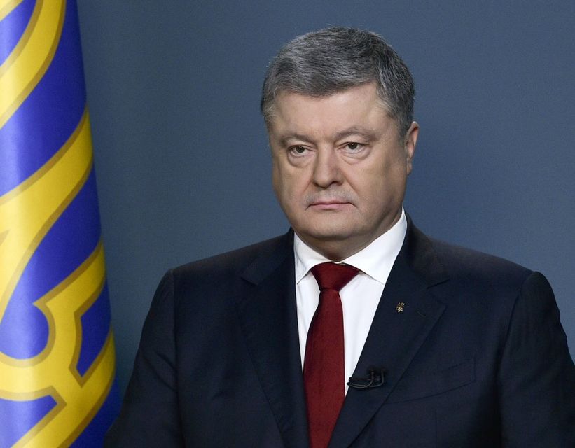 Порошенко: Введение военного положения не предусматривает мер, связанных с ограничением прав и свобод граждан (Фото: Фото: пресс-служба президента)