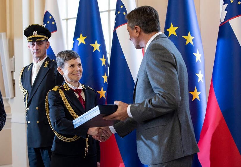 Нещодавно Альонка Єрменц стала першою жінкою в Словенії, яка отримала звання генерал-майора (Фото: Фото прес-служби Міноборони Словенії)