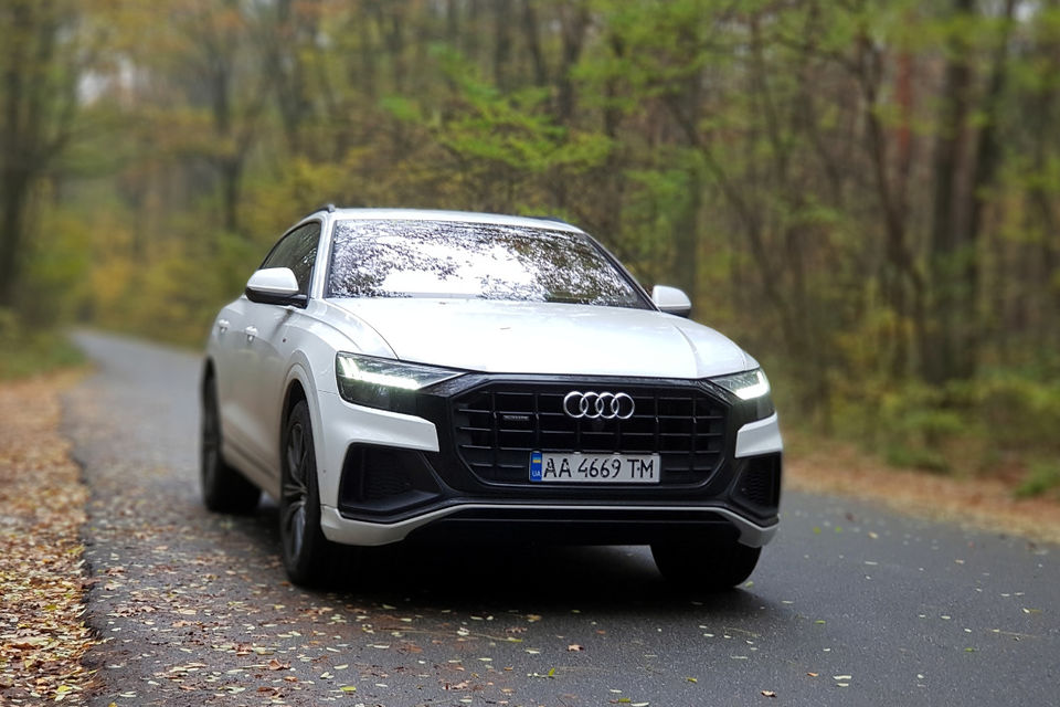  Тест-драйв Audi Q8 
