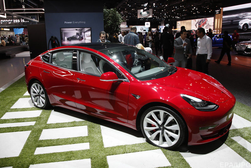 Tesla Model 3 теперь можно официально заказать в Украине