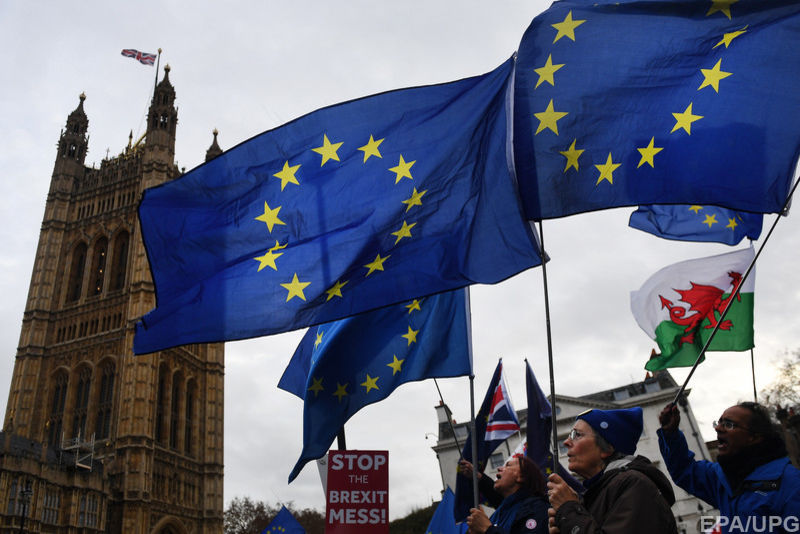 Голосование по соглашению о Brexit было запланировано на 11 декабря 