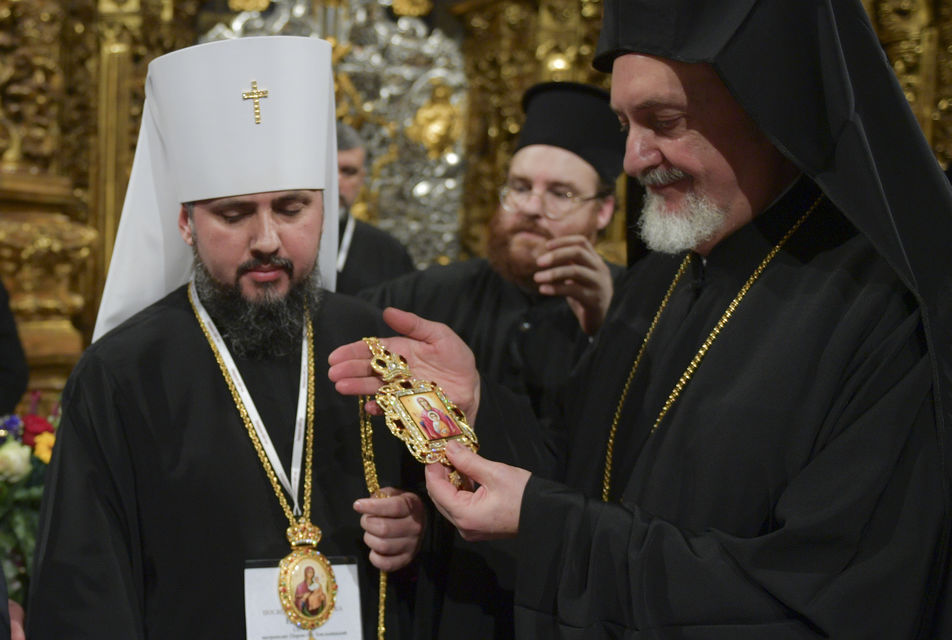 Предстоятеля избрали на Объединительном соборе (Фото: Фото: Пресс-служба АП)