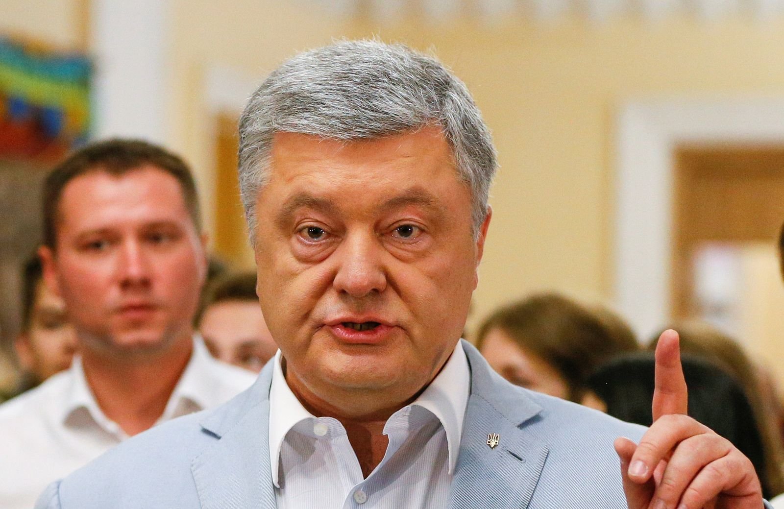 Порошенко винен чи ні?  - фото