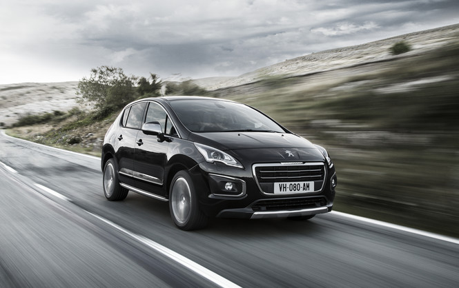 Запоминающаяся внешность&nbsp;Peugeot 3008 -&nbsp;такой себе приподнятый универсал. Необычный статус - как бы кроссовер, но без вариантов с полным приводом