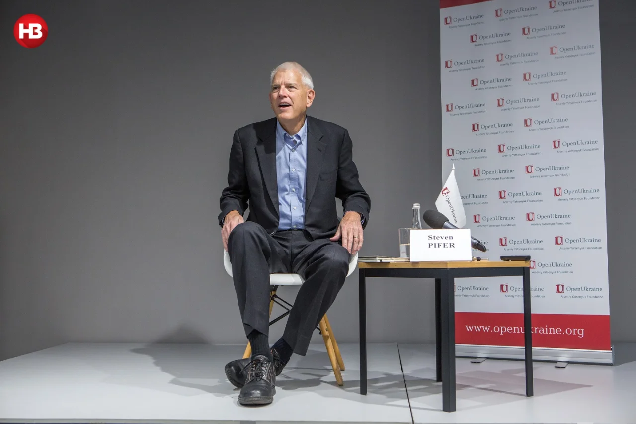 Стівен Пайфер (Фото: Наталя Кравчук / НВ)