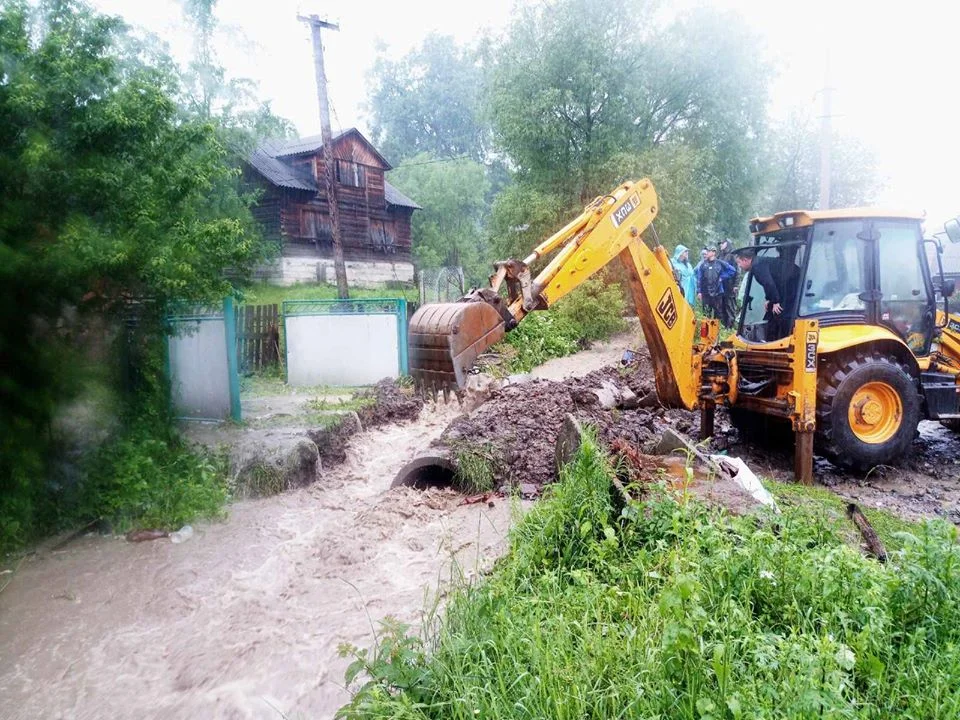 Управління ДСНС України у Закарпатській області via Facebook