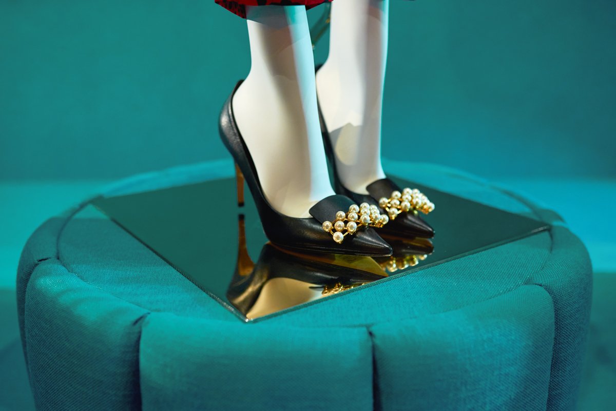 Арт-сезон в ЦУМ - уникальная коллаборация универмага с талантливым художником Сергеем Майдуковым вдохновляет нас новыми трендами и эксклюзивными произведениями Арт-сезон в ЦУМ: коллаборация универмага с Сергеем Майдуковым