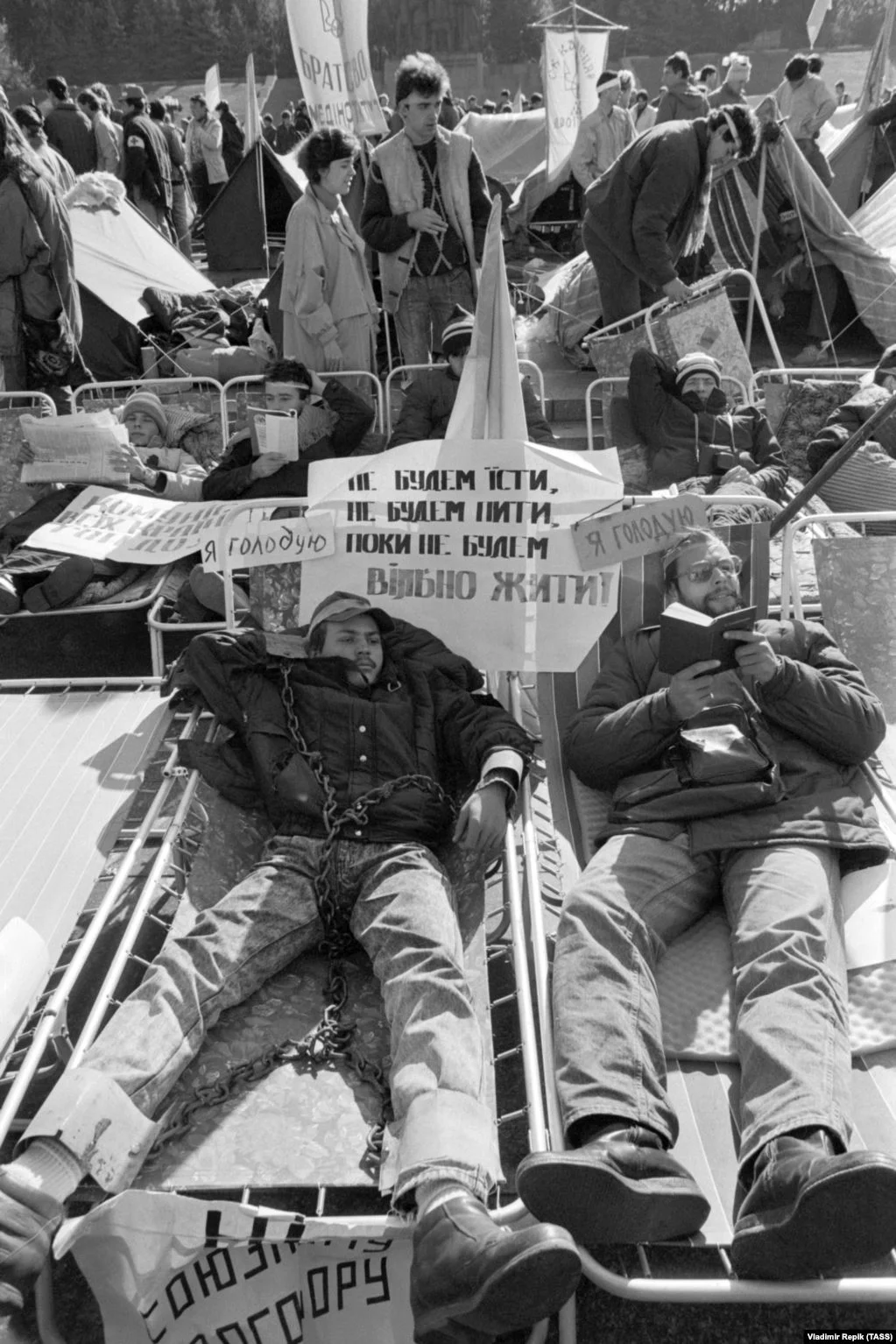 Студенческое братство / RFE/RL