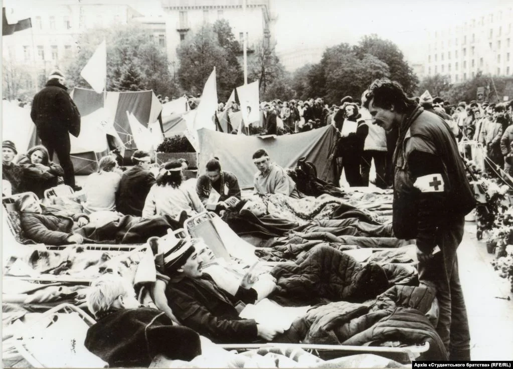 Студенческое братство / RFE/RL