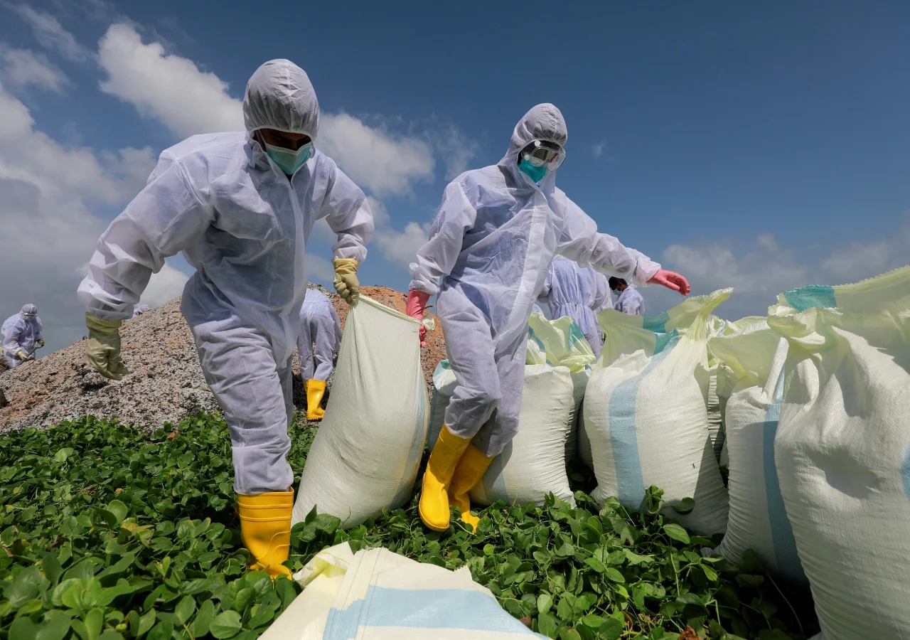 REUTERS / Dinuka Liyanawatte