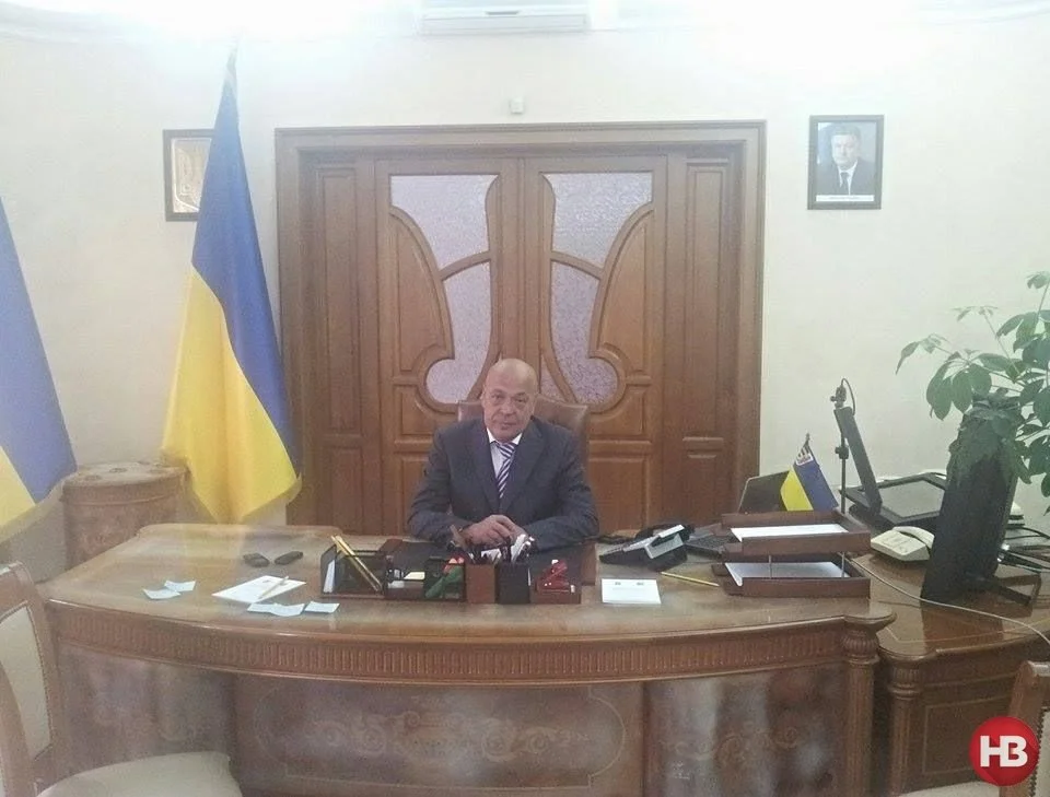 Спустя 13 лет Геннадий Москаль вернулся в свой кабинет в Закарпатской ОГА