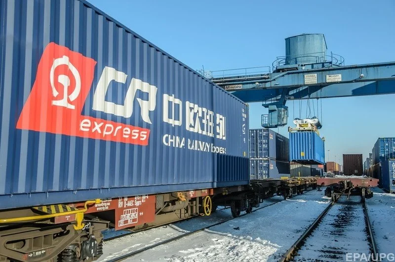 Китайские товары уже сейчас все чаще доставляются в Европу посуху. На фото: Польша