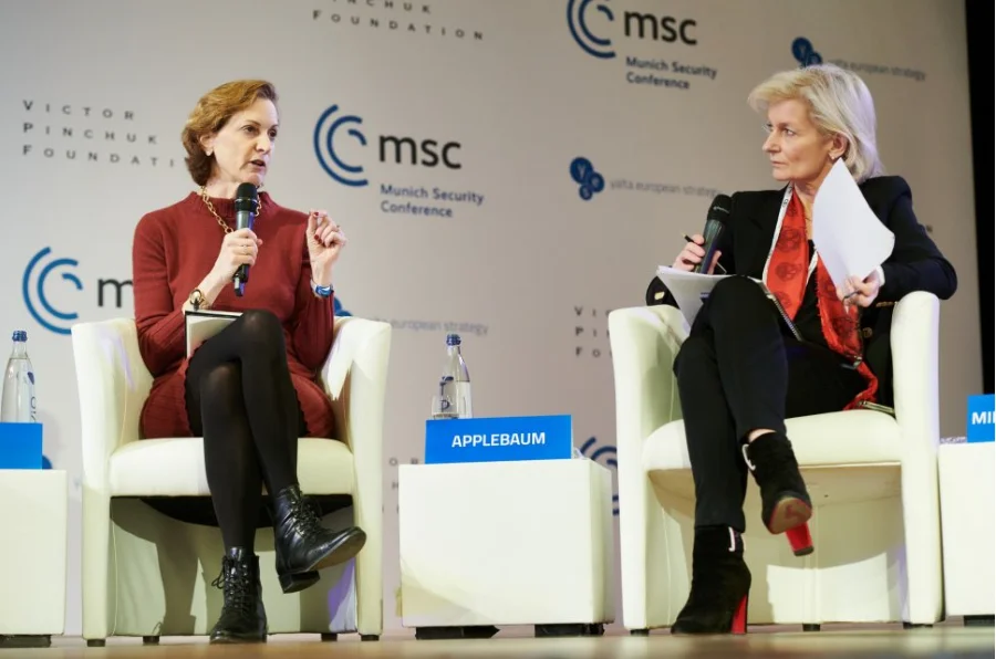 Энн Эпплбаум (Фото: Фонд Виктора Пинчука)