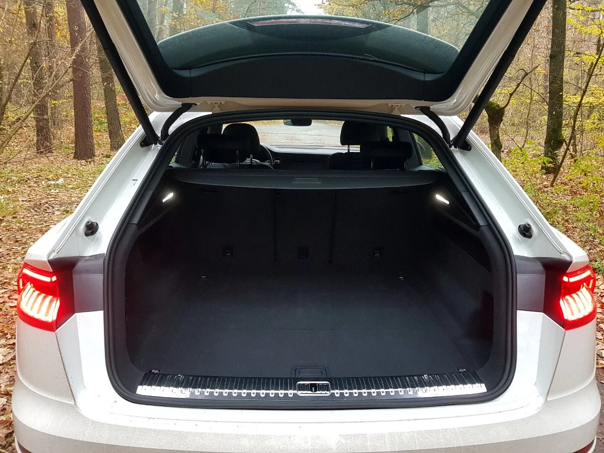 Тест-драйв Audi Q8