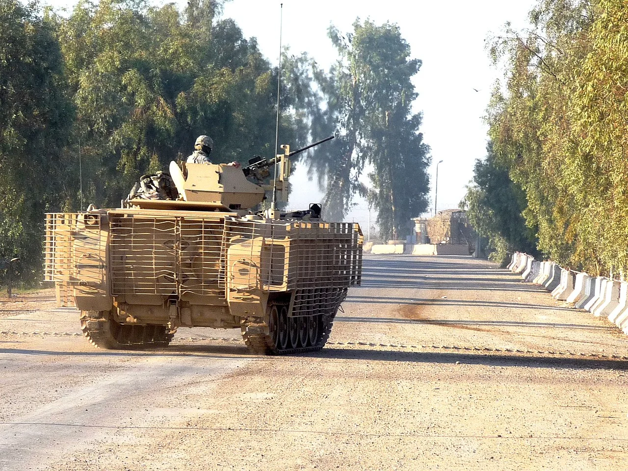 A United States Air Force M113 на Joint Base Balad, Iraq / Dainomite