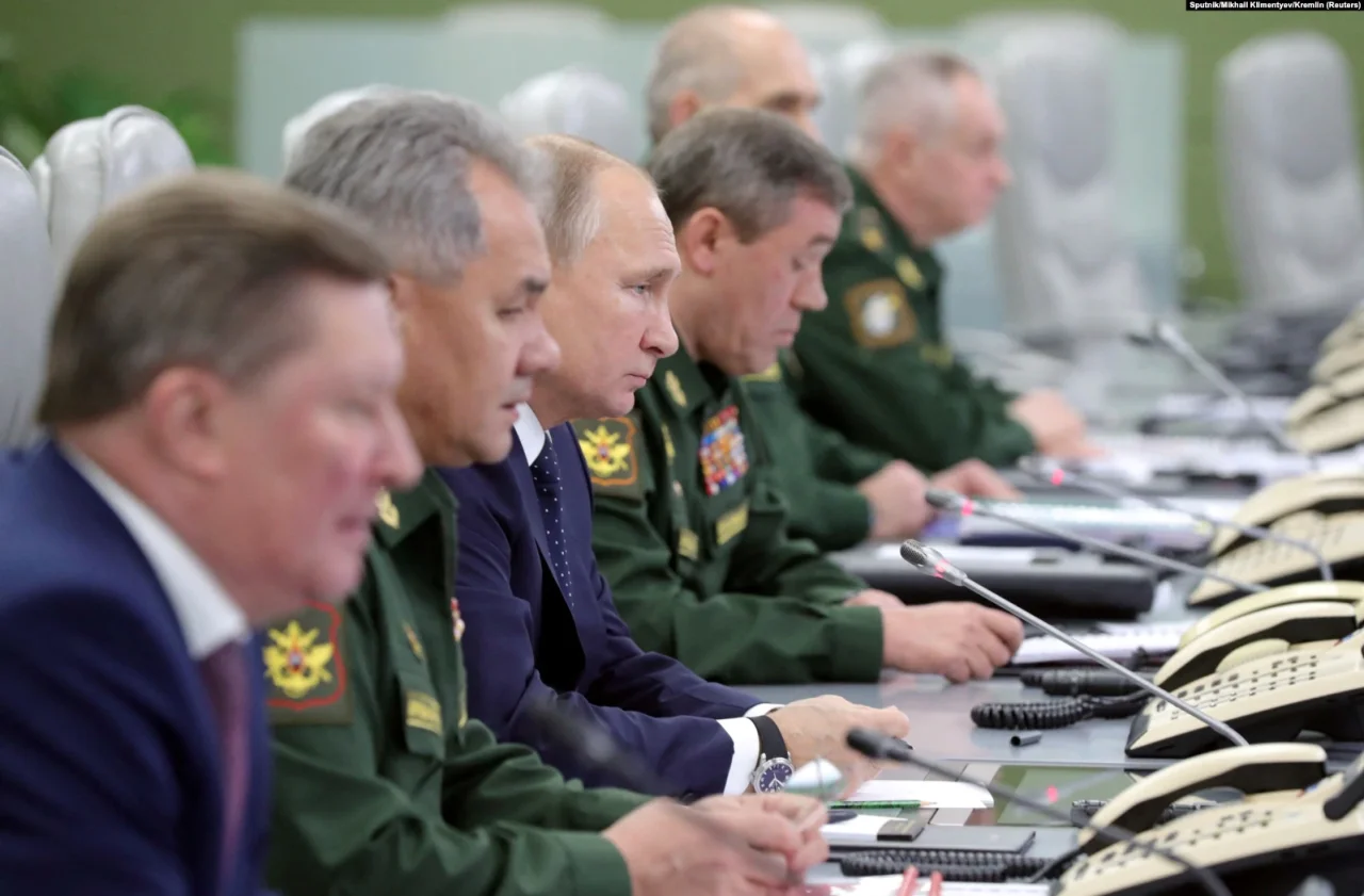 Російська верхівка спостерігає за випробуваннями гіперзвукової ракети Авангард, 26 грудня 2018 року (Фото: Кремль)