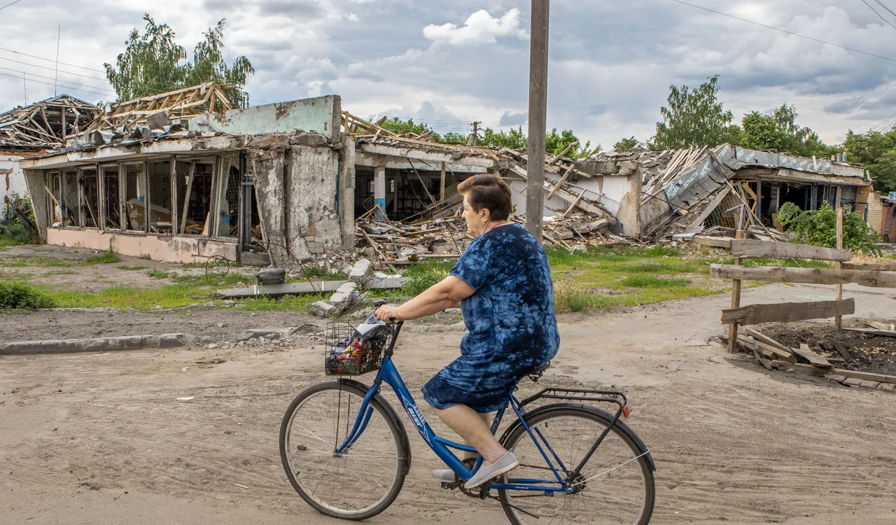 У селі Боромля Сумської області багато зруйнованих обстрілами будинків (Фото: Олександр Медведєв / НВ)