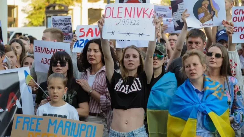 Акція протесту проти вбивства українських військовополонених у колонії в Оленівці (Фото: Reuters)