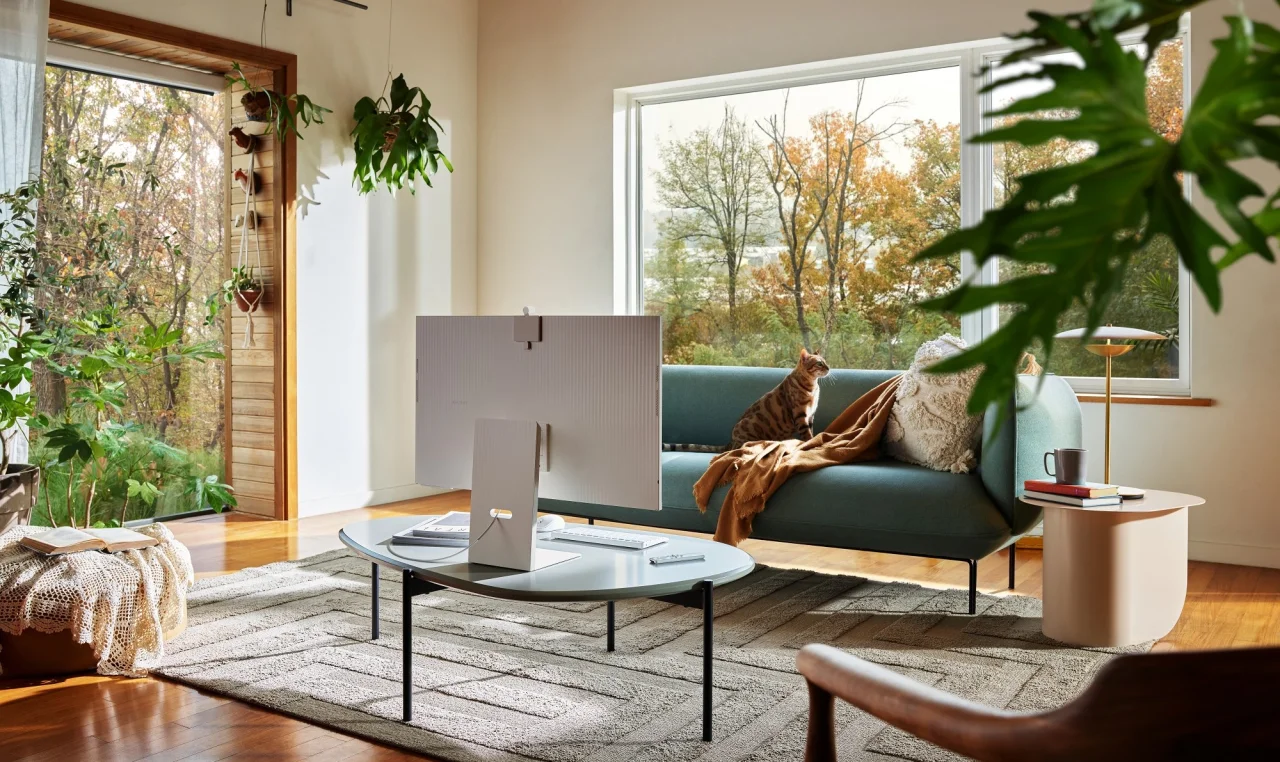 Samsung Smart Monitor M8