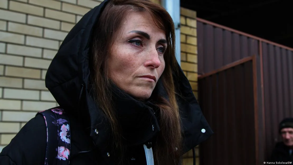 Надія Іванова розшукує тіло свого батька (Фото: Ганна Соколова / DW)