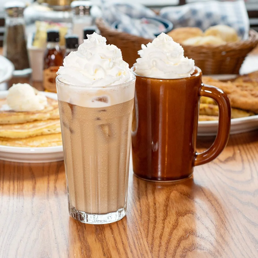 Любимые напитки Тейлор Свифт (Фото: Instagram @crackerbarrel)