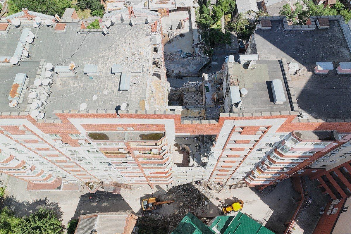 Debris cleared from Dnipro ninestory residential building after