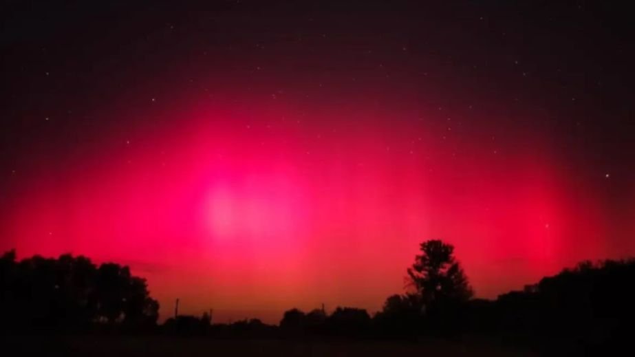 Північне сяйво в Україні (Фото: Соцмережі)