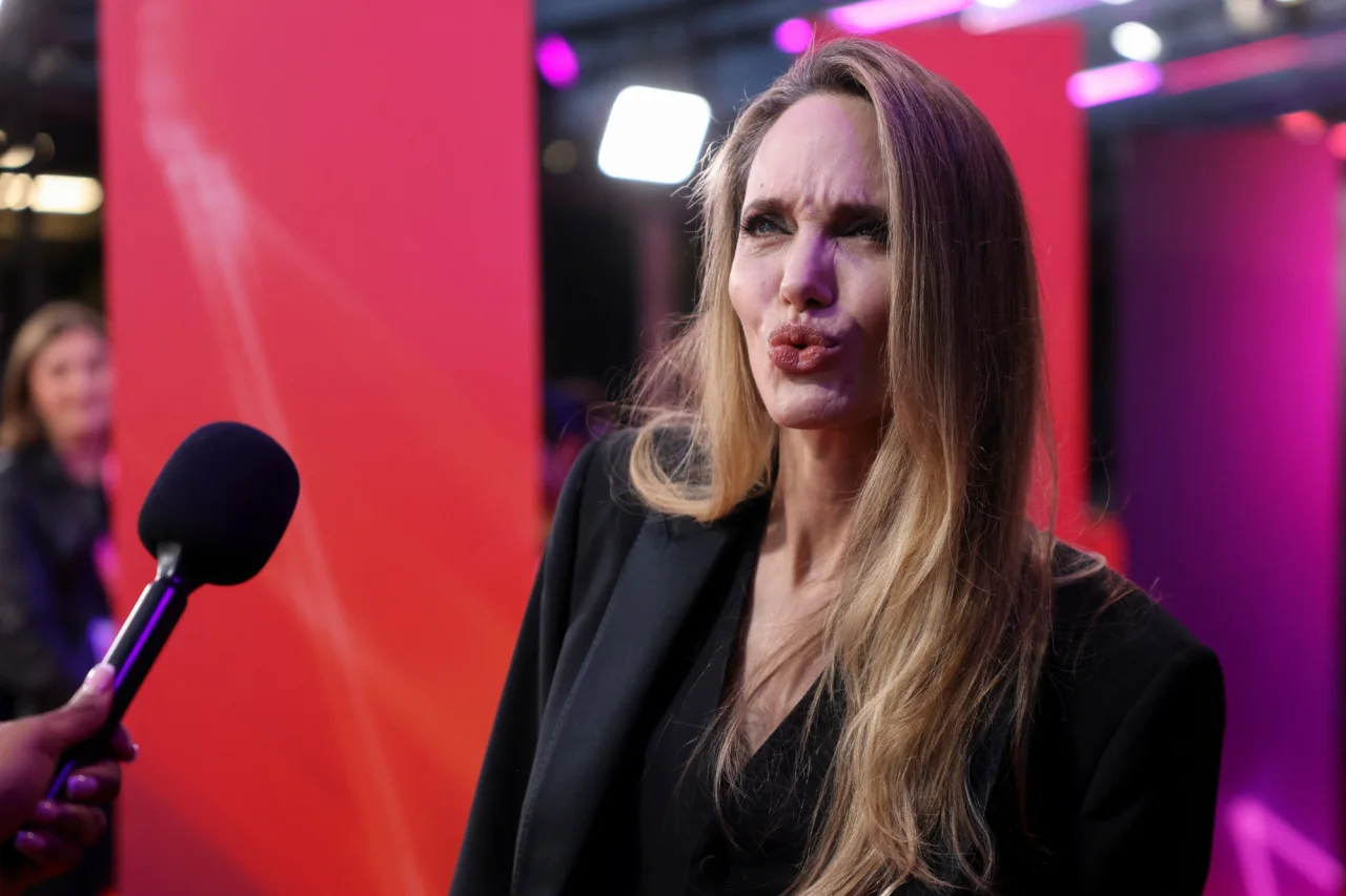 REUTERS/Hollie Adams