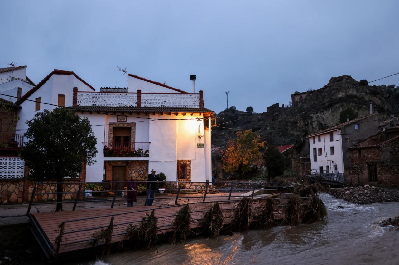 Удар стихії по місту Теруель (Фото: REUTERS/Nacho Doce)