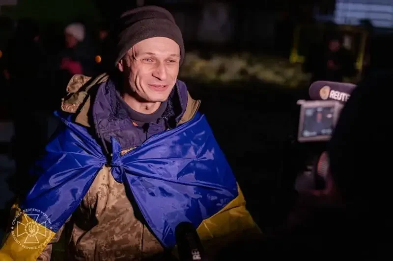 Роман Борщ працював журналістом у Тернополі, а тоді в прес-службі Міністерства охорони здоров'я. Із березня 2022-го - у полоні. (Фото: СБУ)