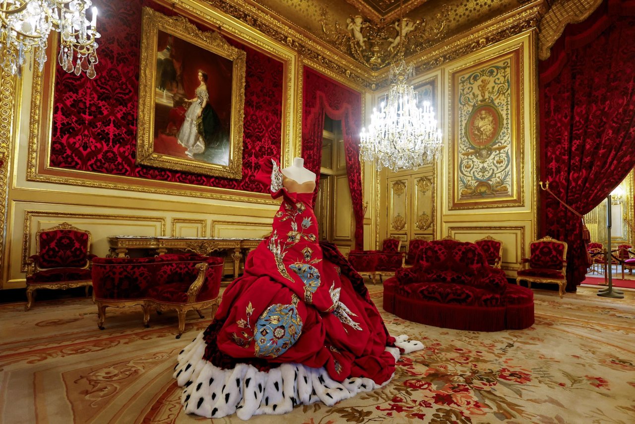 Джон Гальяно для Dior, S/S 2005 (Фото: REUTERS/Gonzalo Fuente)