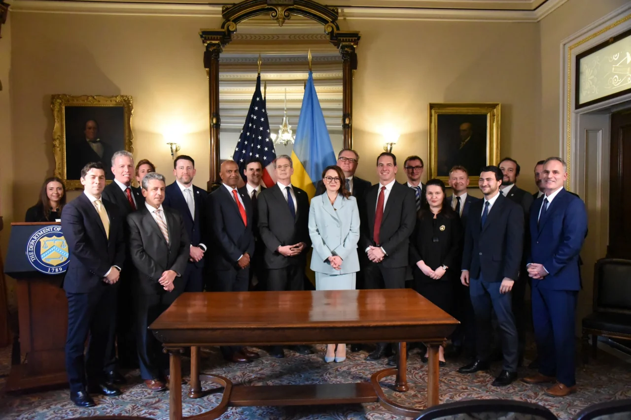 facebook.com/yulia.svyrydenko