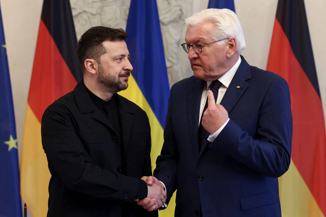 Володимир Зеленський і Франк-Вальтер Штайнмаєр (Фото: REUTERS/Liesa Johannssen)