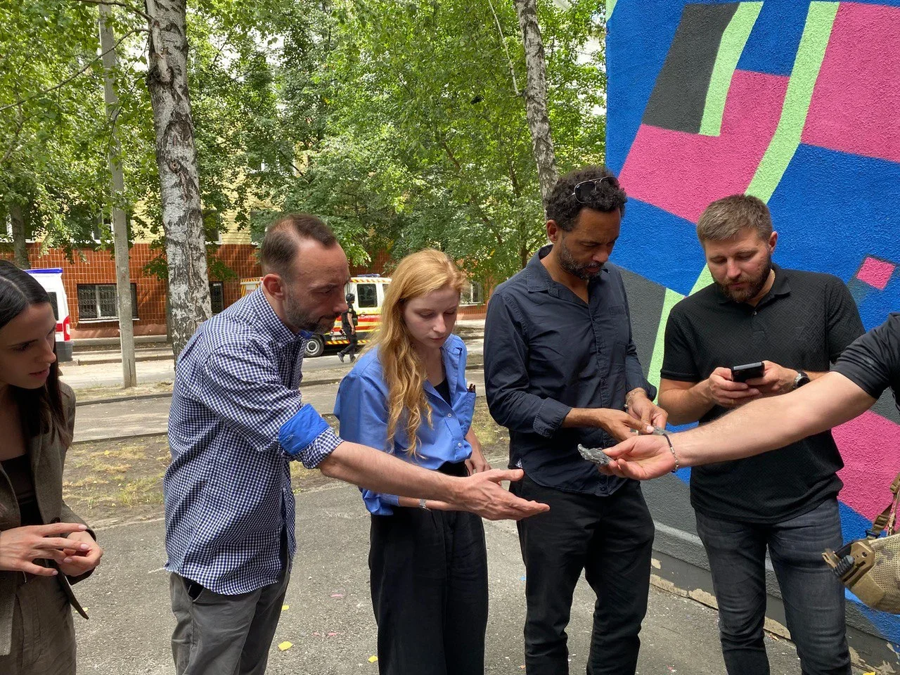 Вейн Джордаш (другий праворуч) з командою Global Rights Compliance Foundation у Харкові (Фото: Wayne Jordash’s archive)