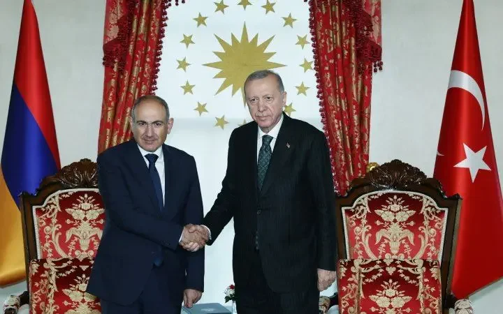 Ердоган та Пашинян у Стамбулі — історична зустріч 20 червня 2025 року (Фото: Директорат з питань комунікацій президента Туреччини)