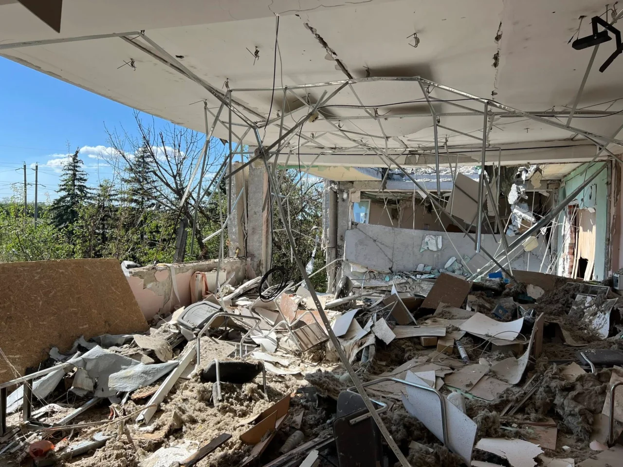 Наслідки ракетного удару по Костянтинівці (Фото: Сергій Корецький / Facebook) Наслідки ракетного удару по Костянтинівці (Фото: Сергій Корецький / Facebook)