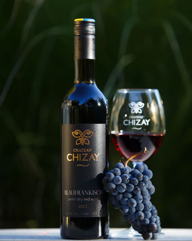 Вино Шато Чизай (Фото: фейсбук Шато Чизай)