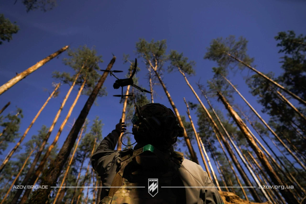 Контракт 18-24 оператор дронов (Фото: пресслужба АЗОВ azov.org.ua)