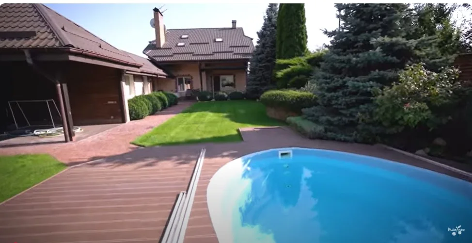 Оксана Гутцайт показала свій заміський будинок (Фото: Кадр із відео)