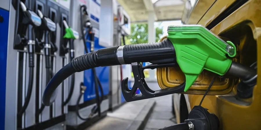 Проблемы с поставками могут повлиять на стоимость топлива (Фото: СС)