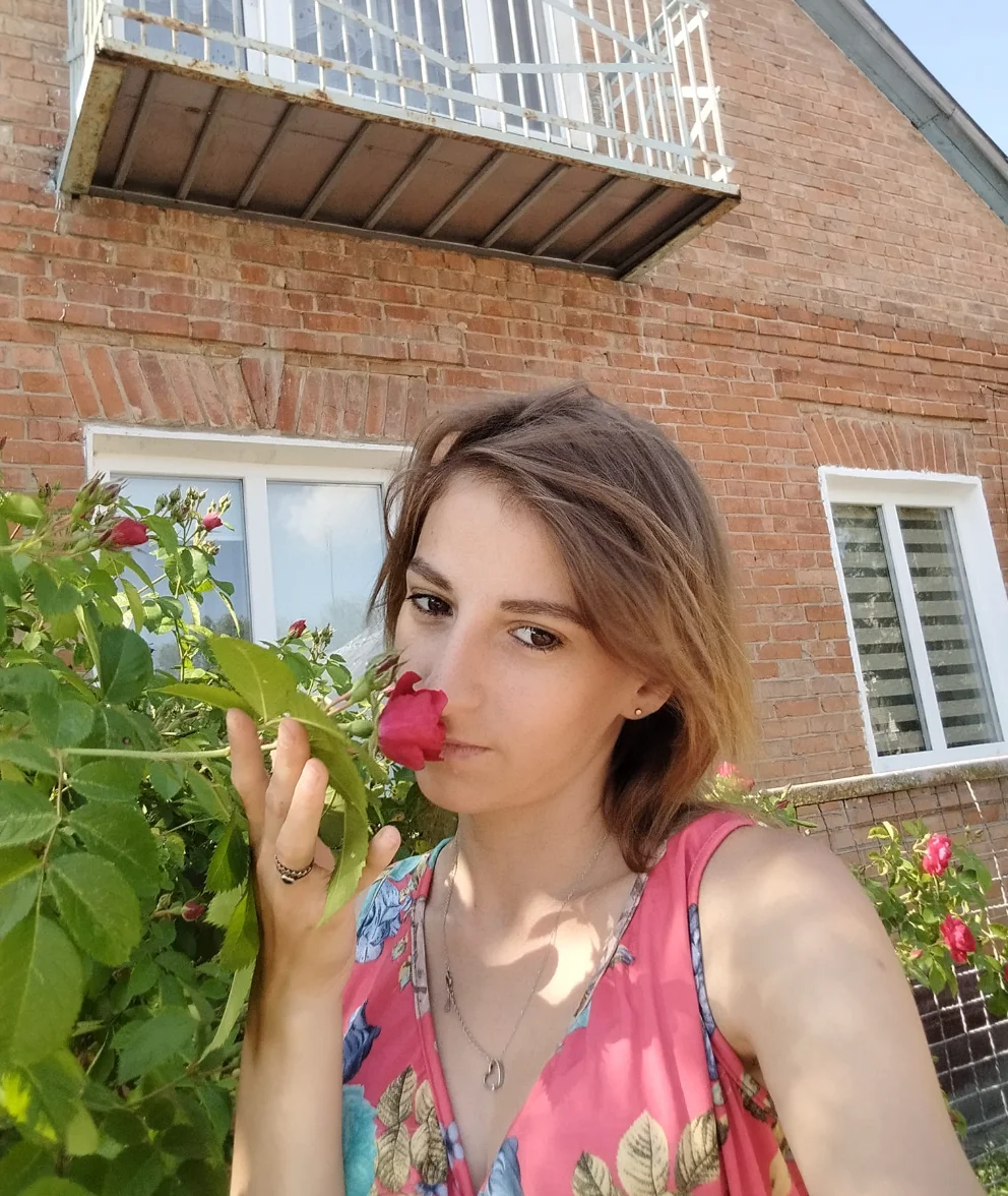 Facebook Альона Лесніченко