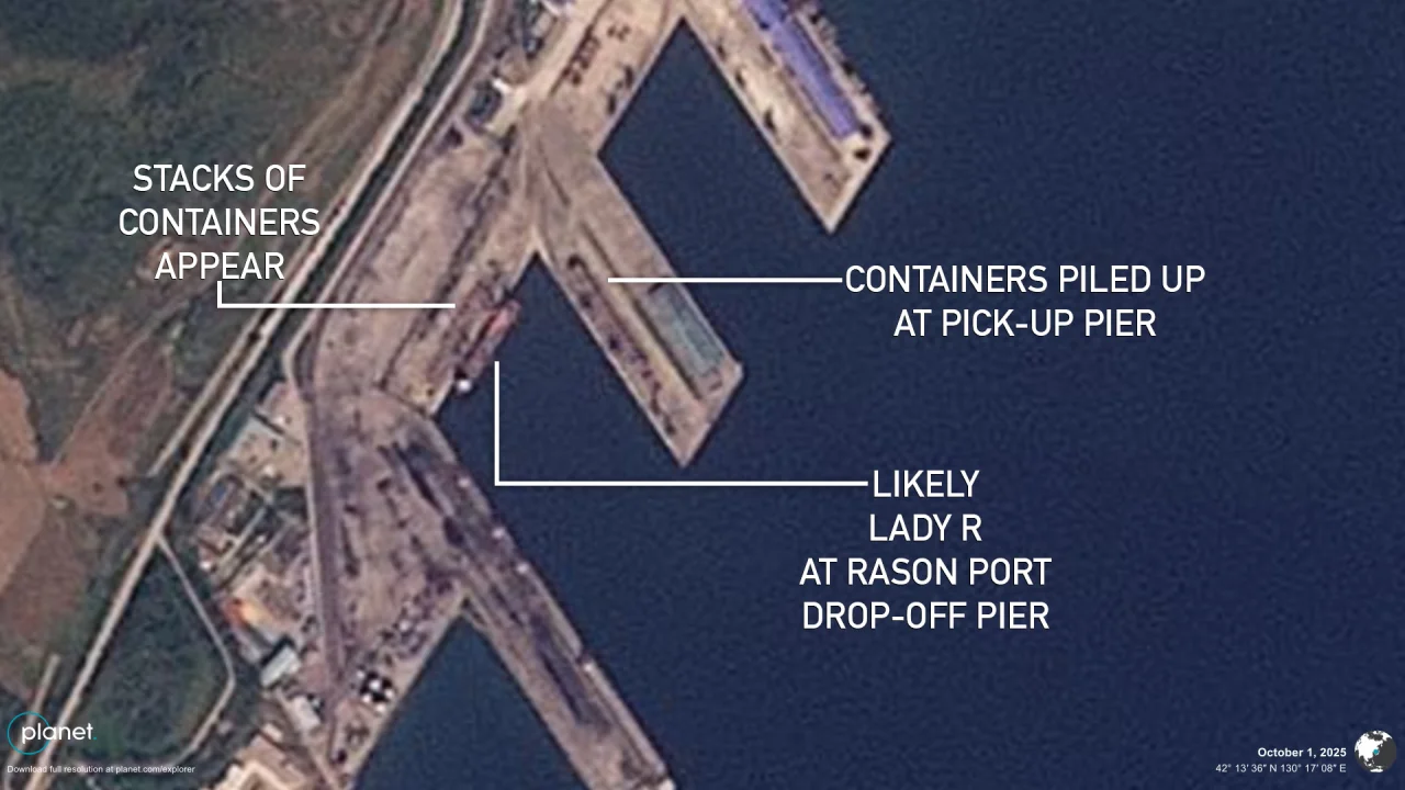 Корабль, размеры которого соответствуют Lady R, прибыл к причалу порта Расон в период с 30 сентября по 1 октября (Фото: Planet Labs/NK Pro)