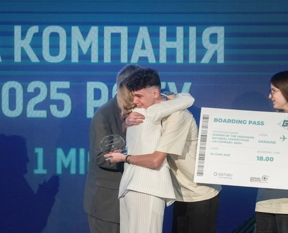 Instagram stic_kfriend