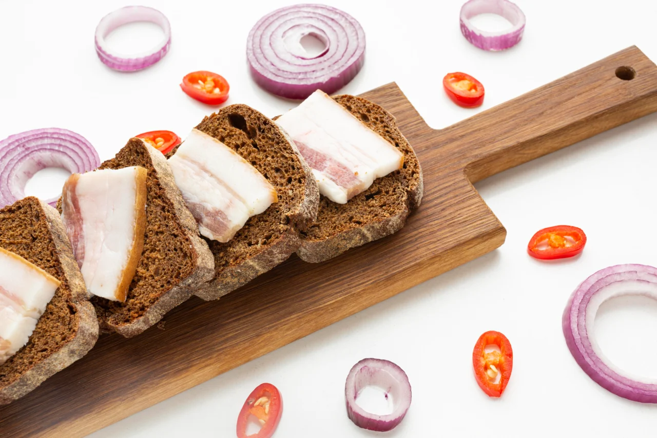 Споживання сала в Україні має дуже давню історію (Фото: freepik)