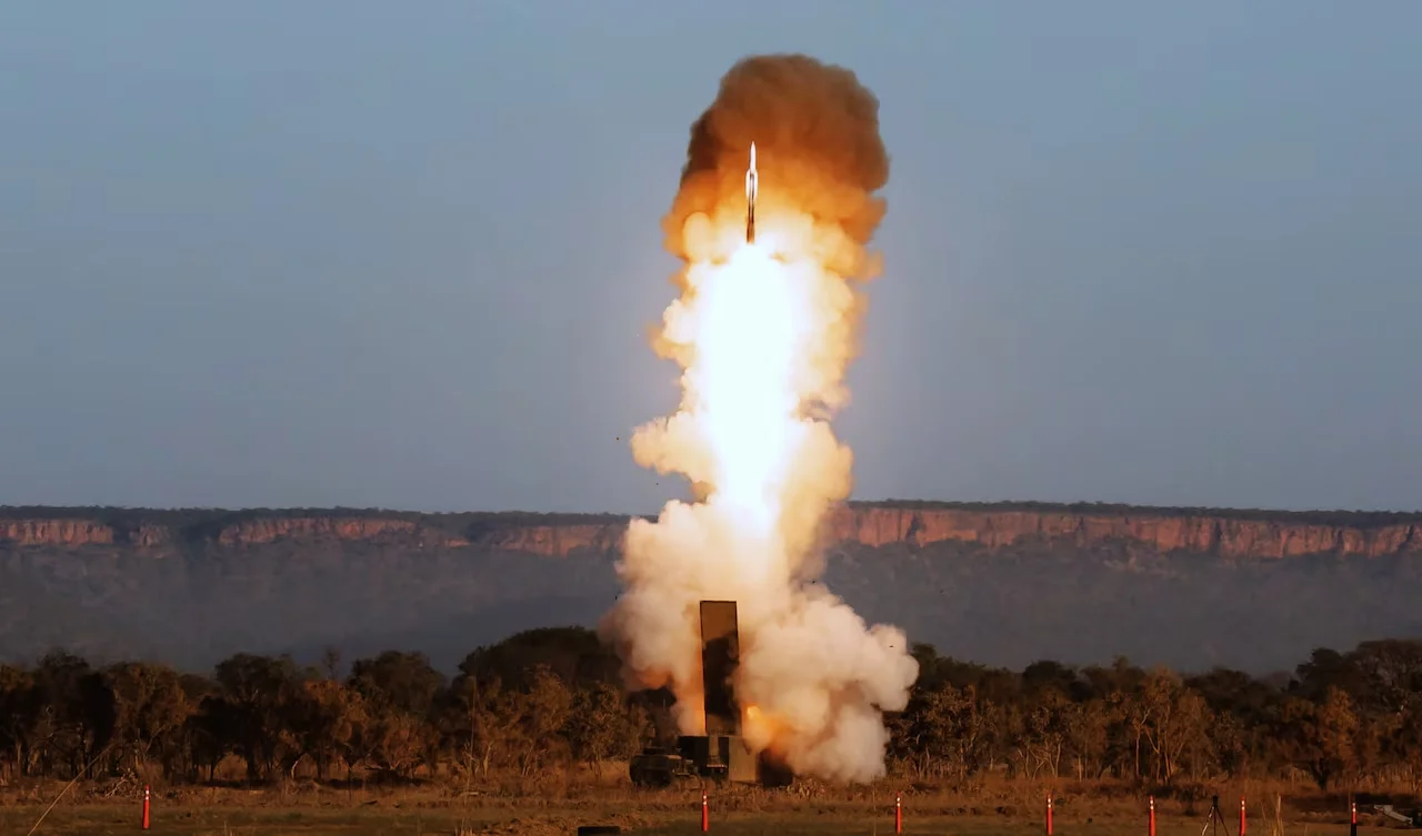 Наземна пускова установка Typhon запускає ракету SM-6 під час навчального запуску в липні 2025 року (Фото: Marine Corps Sgt. Brian A. Stippey)