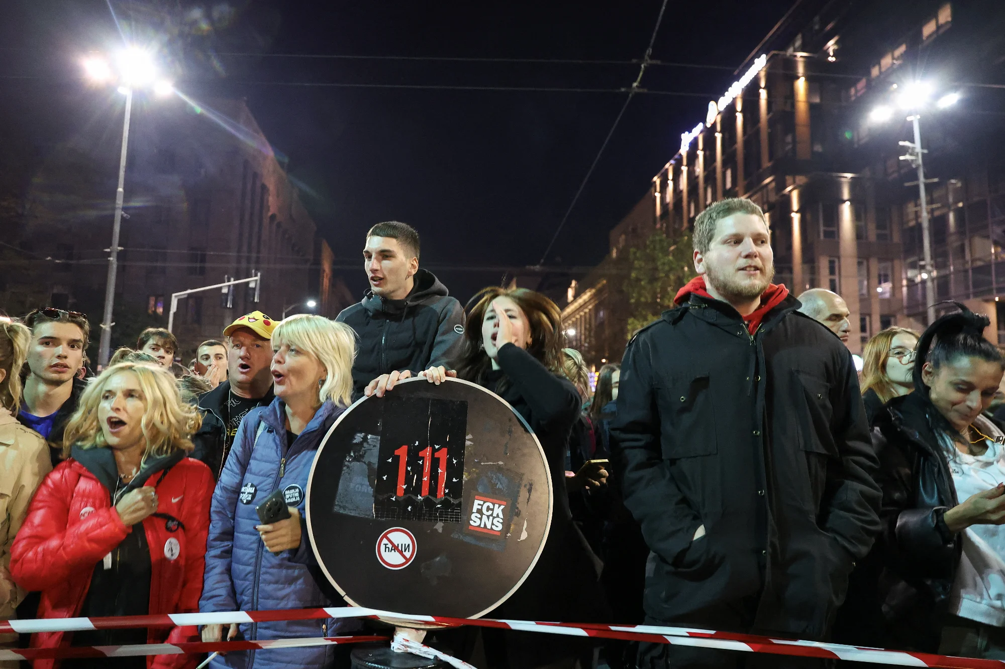 Антикорупційні протести у Сербії (Фото: REUTERS/Zorana Jevtic)