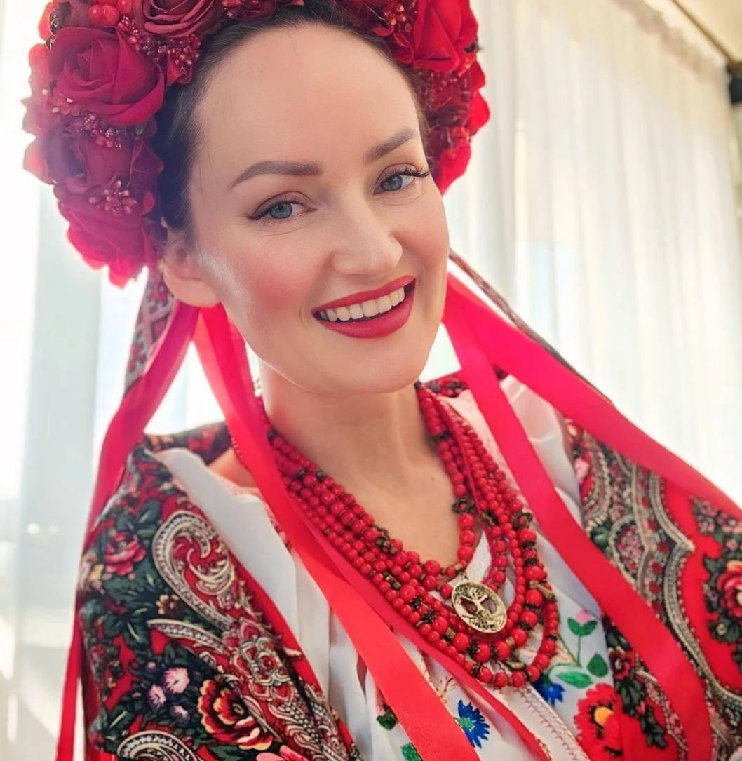 Іннес Олекси підтримує Україну з перших днів повномасштабного вторгнення РФ (Фото: facebook/ines.oleksy)