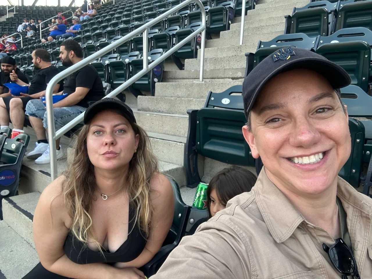 надано Сарою Ештон-Сірілло