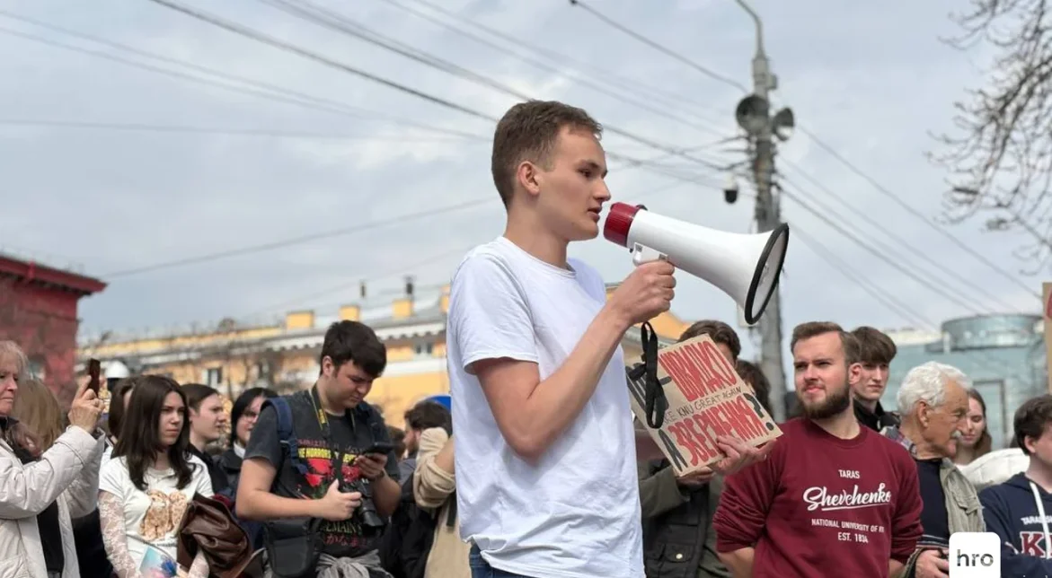 Денис Булавин/hromadske